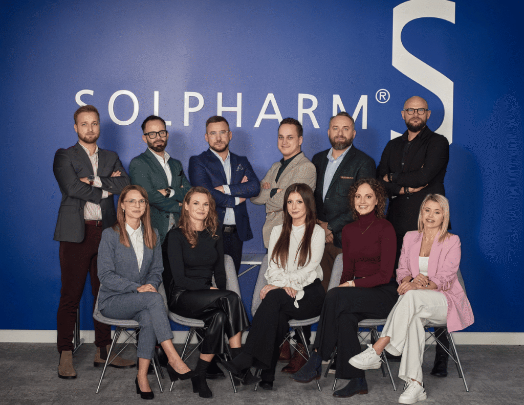 Zesp&oacute;ł firmy Solpharm - laureata rankingu Diamenty Forbesa 2026